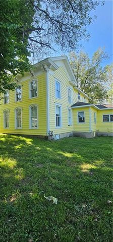 700 Broad Street, Waverly, MO 64096