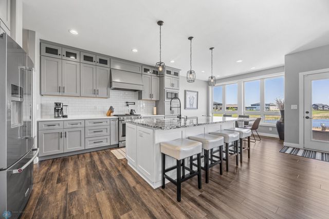 1991 69th Avenue S, Fargo, ND 58104