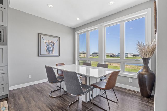 1991 69th Avenue S, Fargo, ND 58104