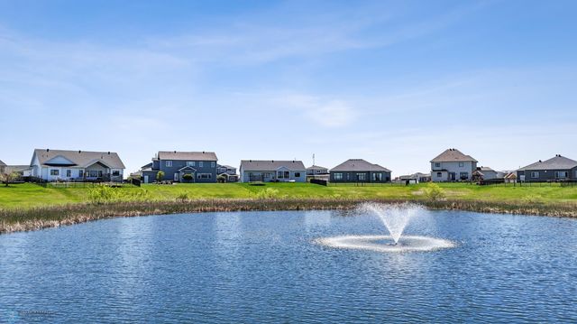 1991 69th Avenue S, Fargo, ND 58104