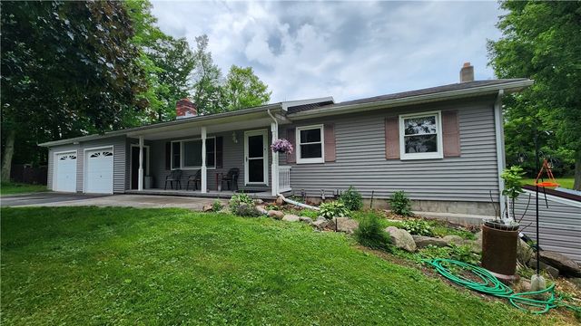 7383 Lakeside Road, Ontario, NY 14519