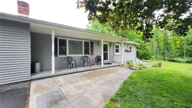 7383 Lakeside Road, Ontario, NY 14519