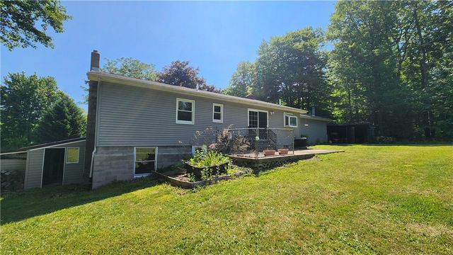 7383 Lakeside Road, Ontario, NY 14519