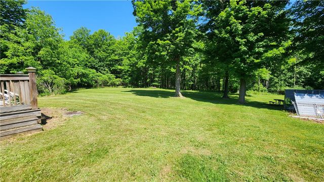 7383 Lakeside Road, Ontario, NY 14519