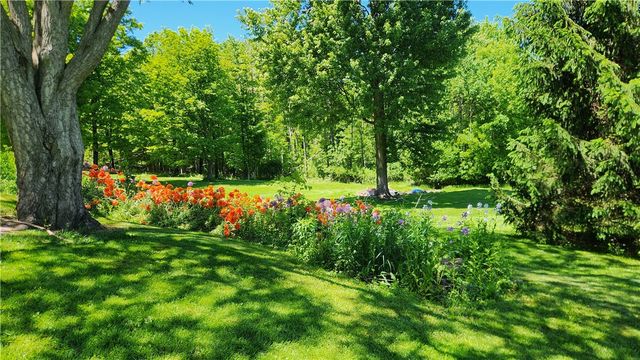 7383 Lakeside Road, Ontario, NY 14519