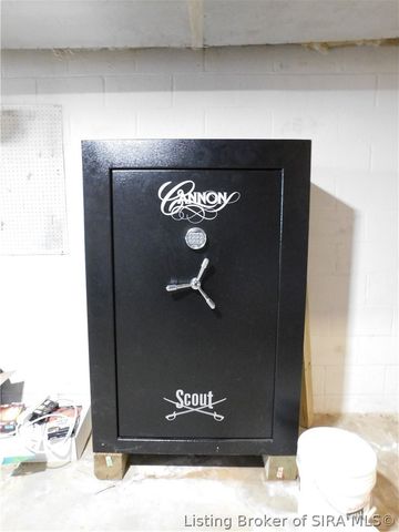 14716 McBride Bluff Road, Shoals, IN 47581