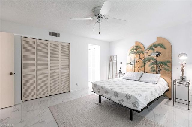 550 Teryl RD 2302, Naples, FL 34112