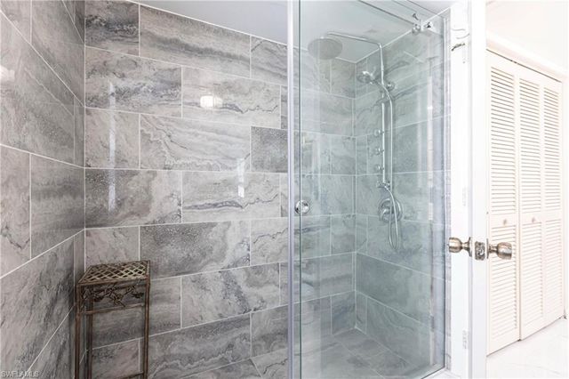 550 Teryl RD 2302, Naples, FL 34112