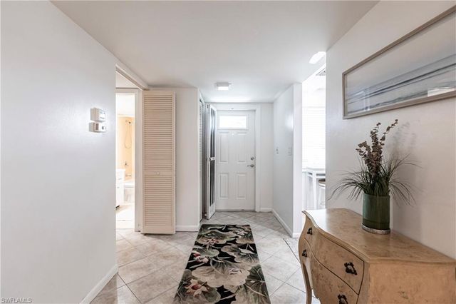 550 Teryl RD 2302, Naples, FL 34112