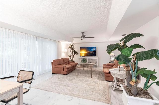 550 Teryl RD 2302, Naples, FL 34112