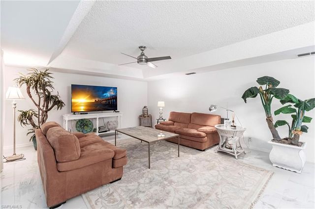 550 Teryl RD 2302, Naples, FL 34112