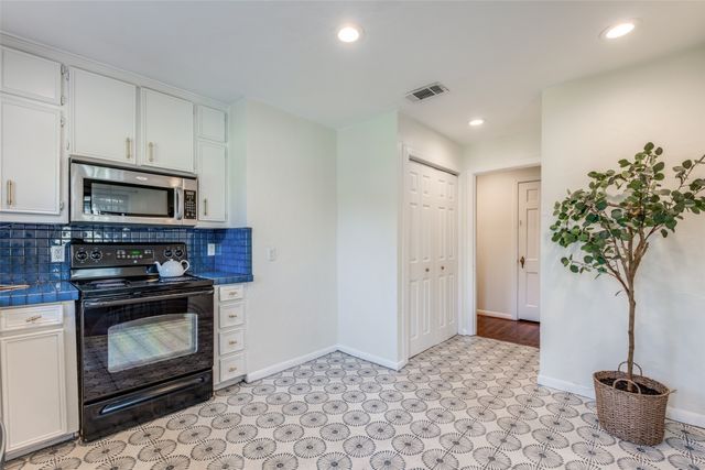 6032 Worth Street, Dallas, TX 75214