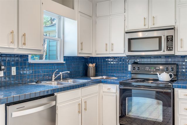 6032 Worth Street, Dallas, TX 75214