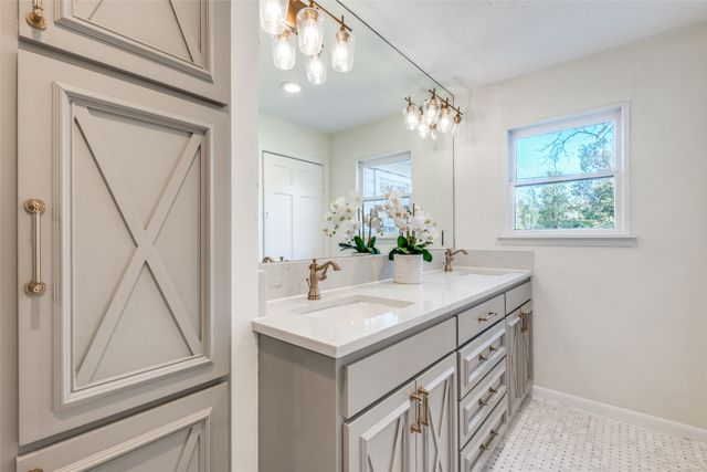 6032 Worth Street, Dallas, TX 75214