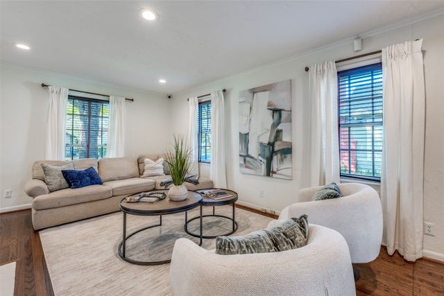 6032 Worth Street, Dallas, TX 75214