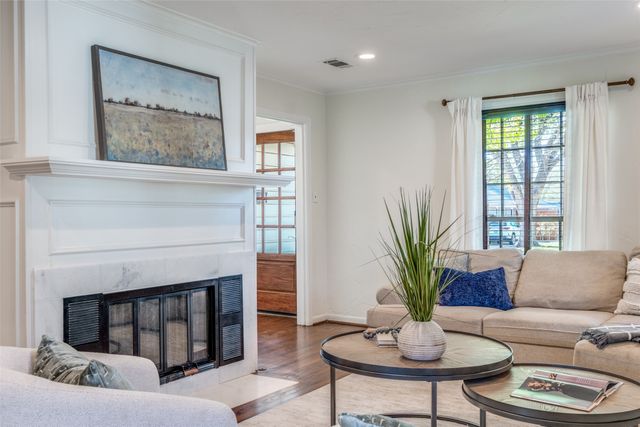 6032 Worth Street, Dallas, TX 75214