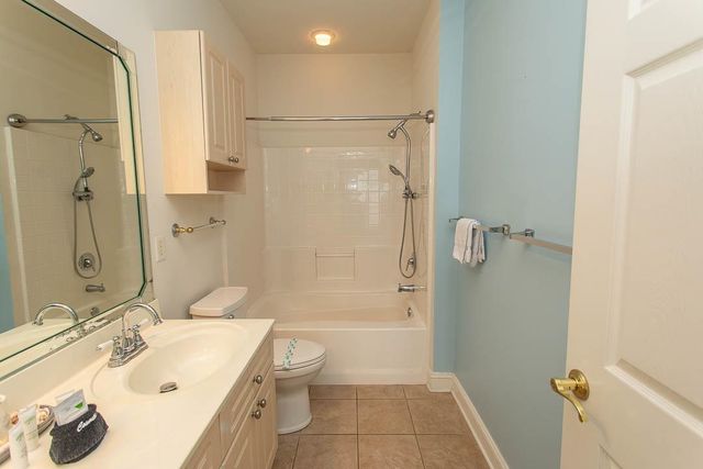 4861 Luster Leaf Cir Apt 301, Myrtle Beach, SC 29577