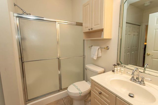 4861 Luster Leaf Cir Apt 301, Myrtle Beach, SC 29577