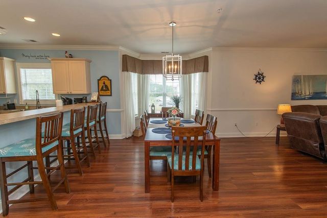 4861 Luster Leaf Cir Apt 301, Myrtle Beach, SC 29577