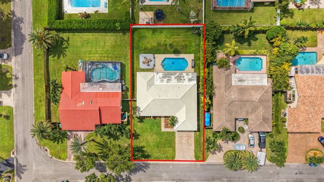 626 NW 100th Way, Coral Springs, FL 33071