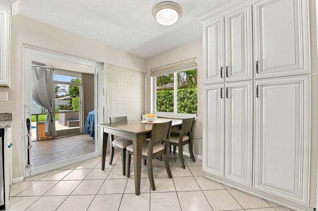 626 NW 100th Way, Coral Springs, FL 33071