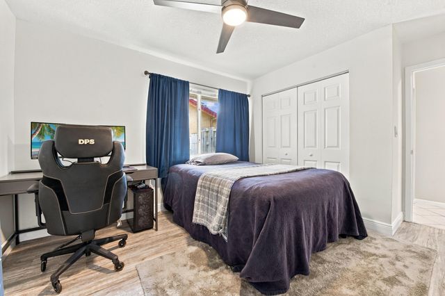 626 NW 100th Way, Coral Springs, FL 33071
