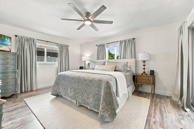 626 NW 100th Way, Coral Springs, FL 33071