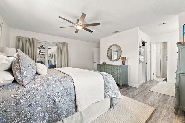626 NW 100th Way, Coral Springs, FL 33071