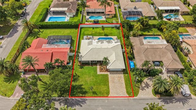 626 NW 100th Way, Coral Springs, FL 33071