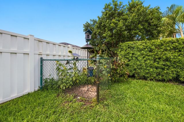 626 NW 100th Way, Coral Springs, FL 33071