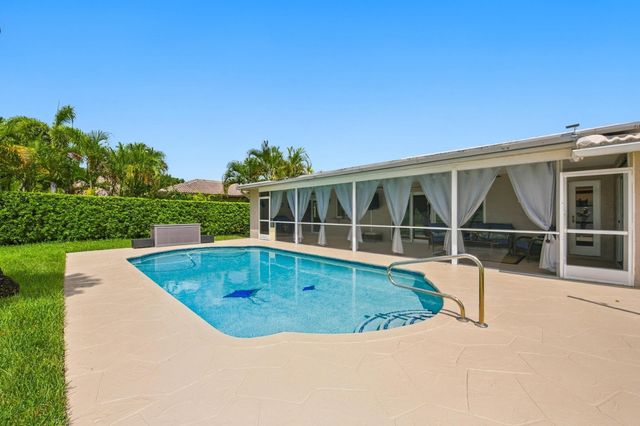 626 NW 100th Way, Coral Springs, FL 33071