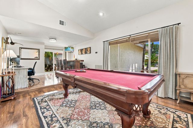 626 NW 100th Way, Coral Springs, FL 33071