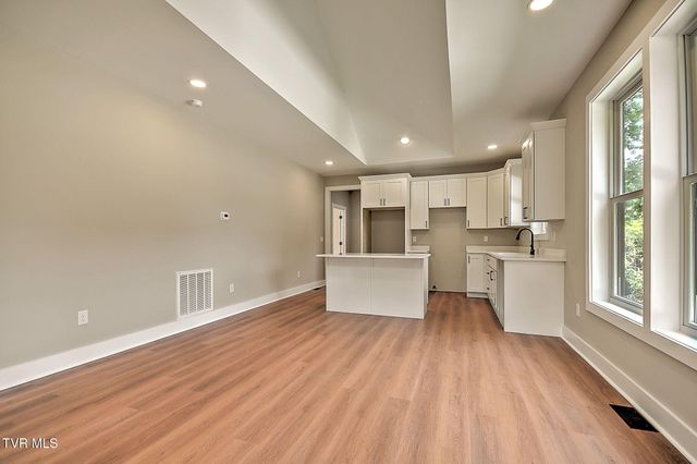 463 Magnolia Drive, Bristol, VA 24201
