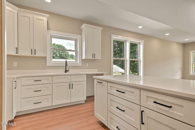 463 Magnolia Drive, Bristol, VA 24201