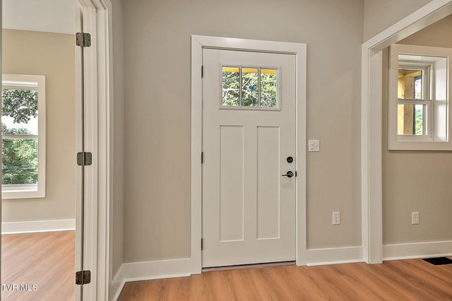 463 Magnolia Drive, Bristol, VA 24201