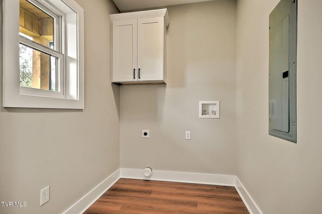 463 Magnolia Drive, Bristol, VA 24201