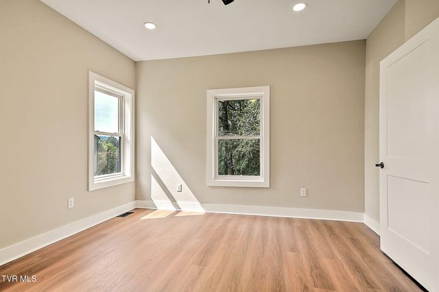 463 Magnolia Drive, Bristol, VA 24201
