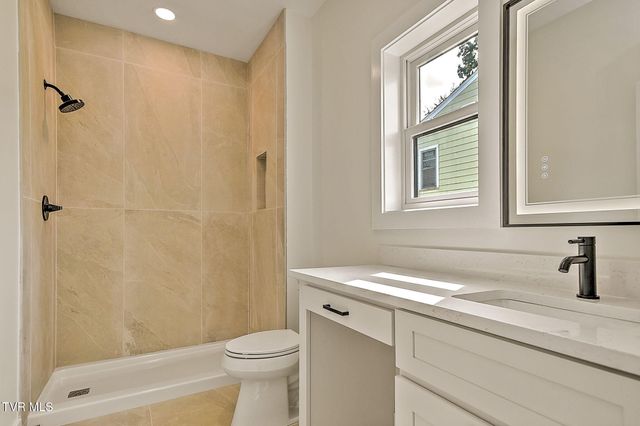 463 Magnolia Drive, Bristol, VA 24201