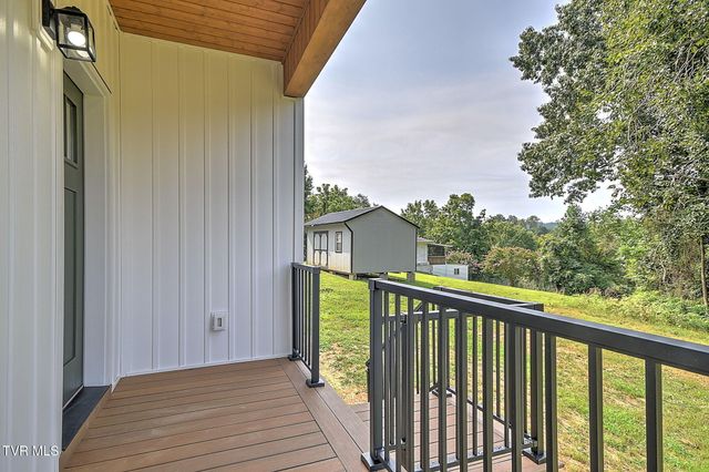 463 Magnolia Drive, Bristol, VA 24201