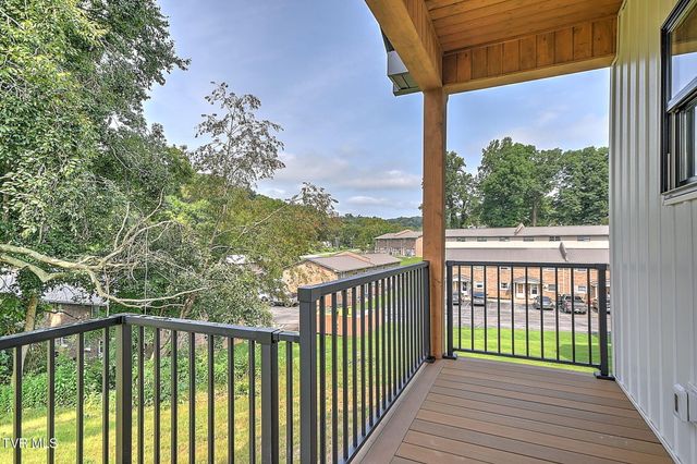 463 Magnolia Drive, Bristol, VA 24201