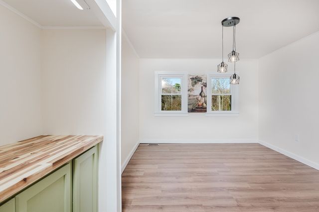 28 Indian Neck Rd, Wareham, MA 02571