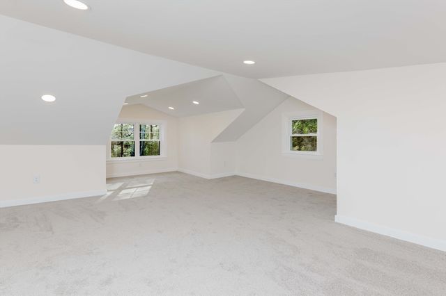 28 Indian Neck Rd, Wareham, MA 02571