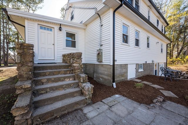 28 Indian Neck Rd, Wareham, MA 02571