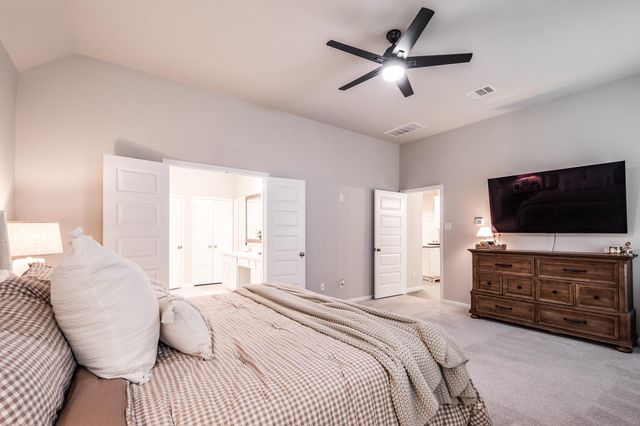 15359 Spring Lake Avenue, Mont Belvieu, TX 77523