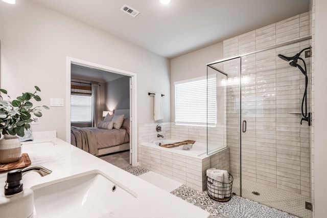 15359 Spring Lake Avenue, Mont Belvieu, TX 77523