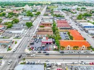 900 Palm Ave, Hialeah, FL 33010