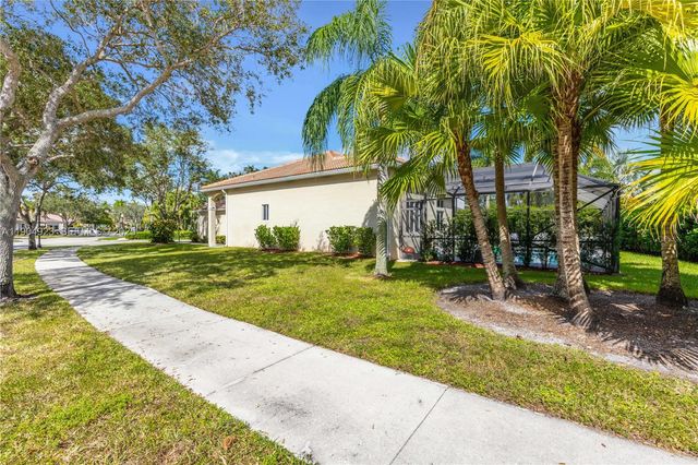 1102 Camellia Circle, Weston, FL 33326