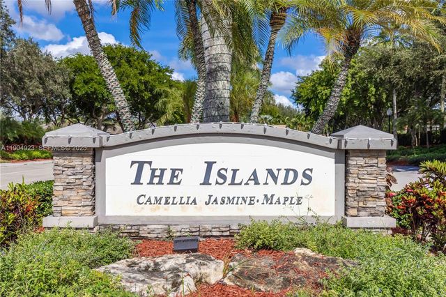 1102 Camellia Circle, Weston, FL 33326
