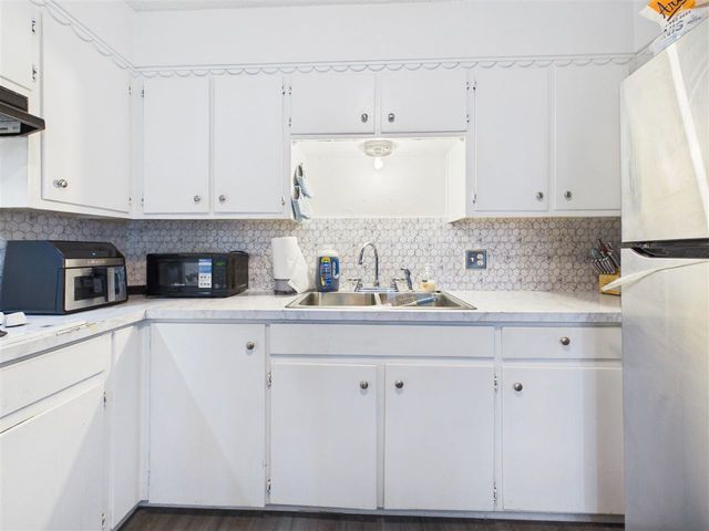 5209 NW Liberty Ave, Lawton, OK 73505