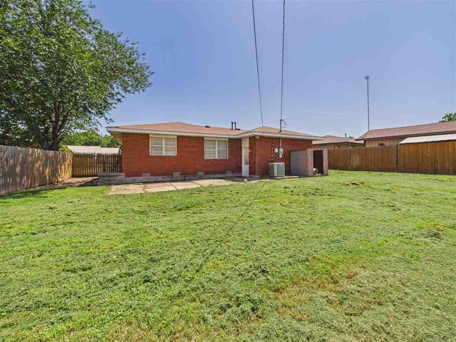 5209 NW Liberty Ave, Lawton, OK 73505